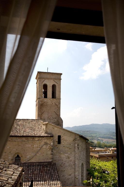 Hotel Degli Affreschi Montefalco Room photo